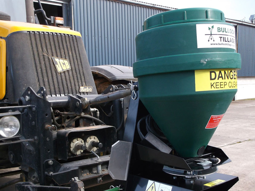 T24 Slug Pellet & Seed Applicator